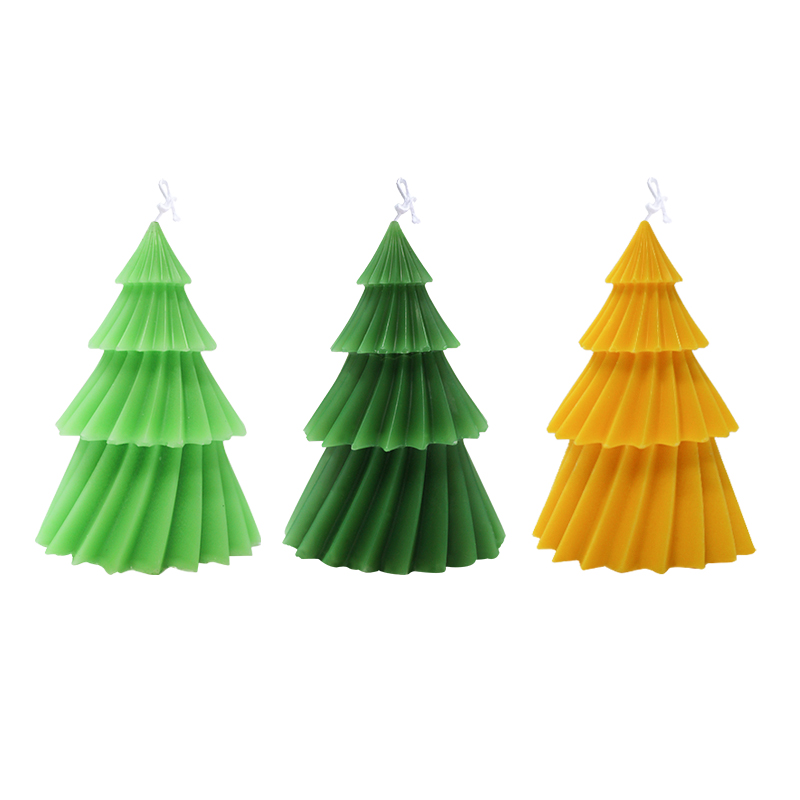 Kolmivärinen origami-joulukuusi